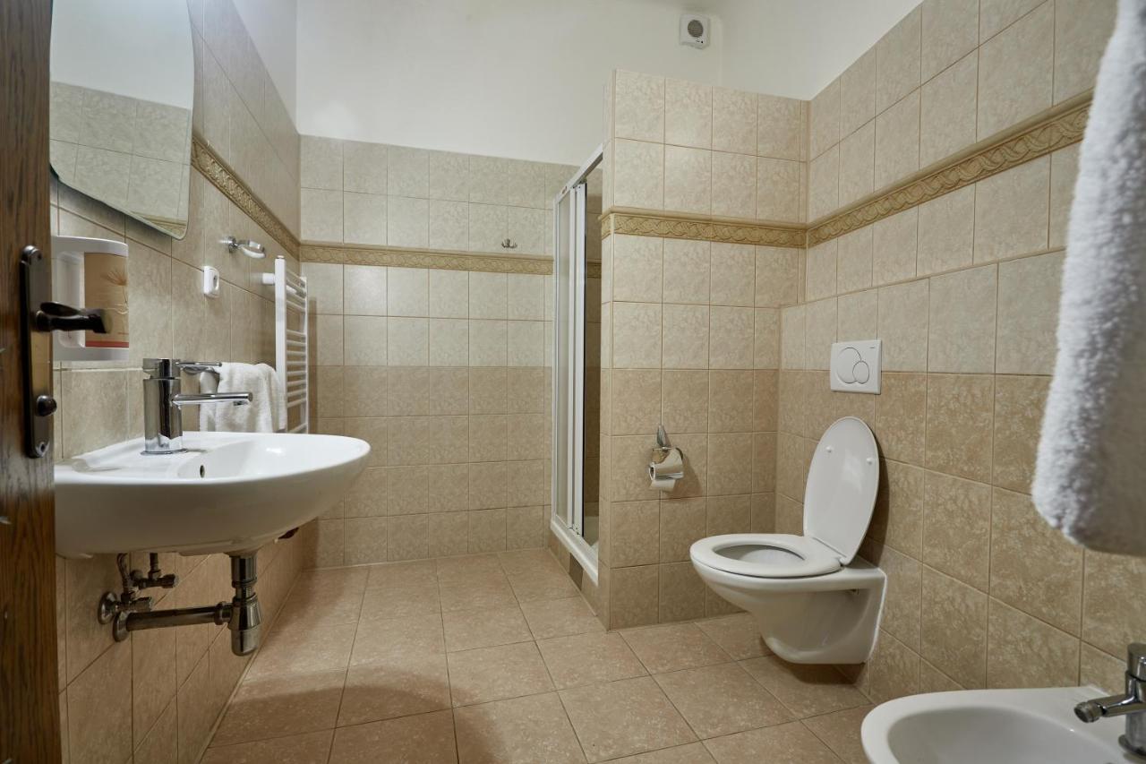 מיקולוב Vivaldi Apartments מראה חיצוני תמונה